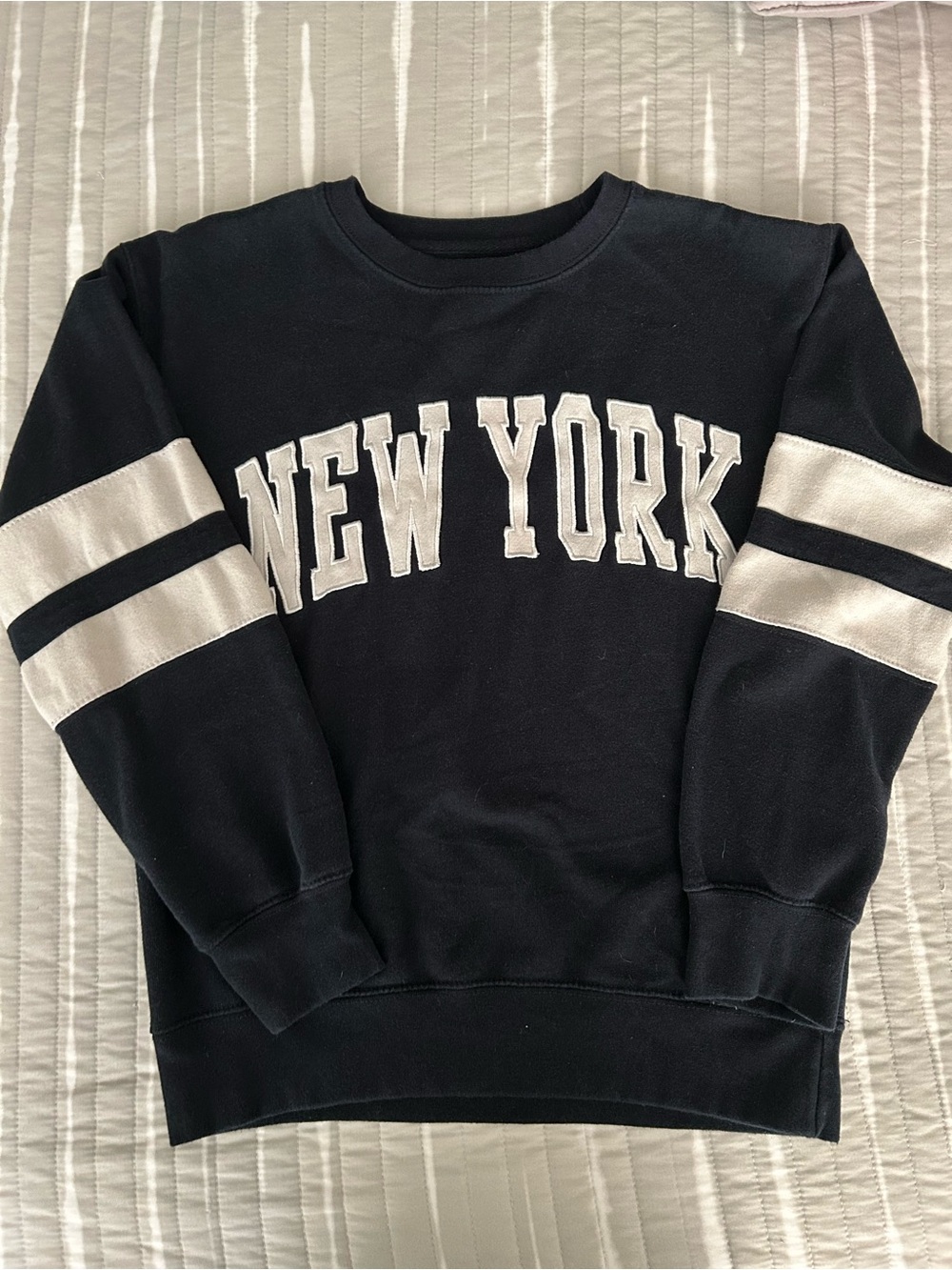 New York Popular Varsity Crewneck Sweatshirt Black White Size Small